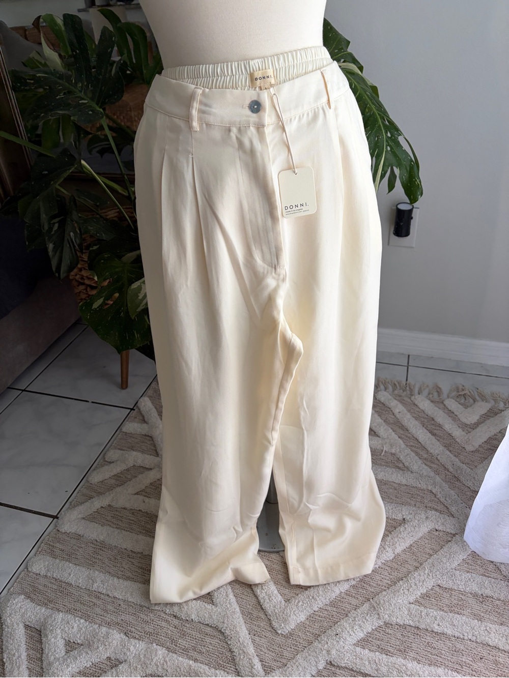 DONNI. Cream Wide-Leg Women's Trousers size L